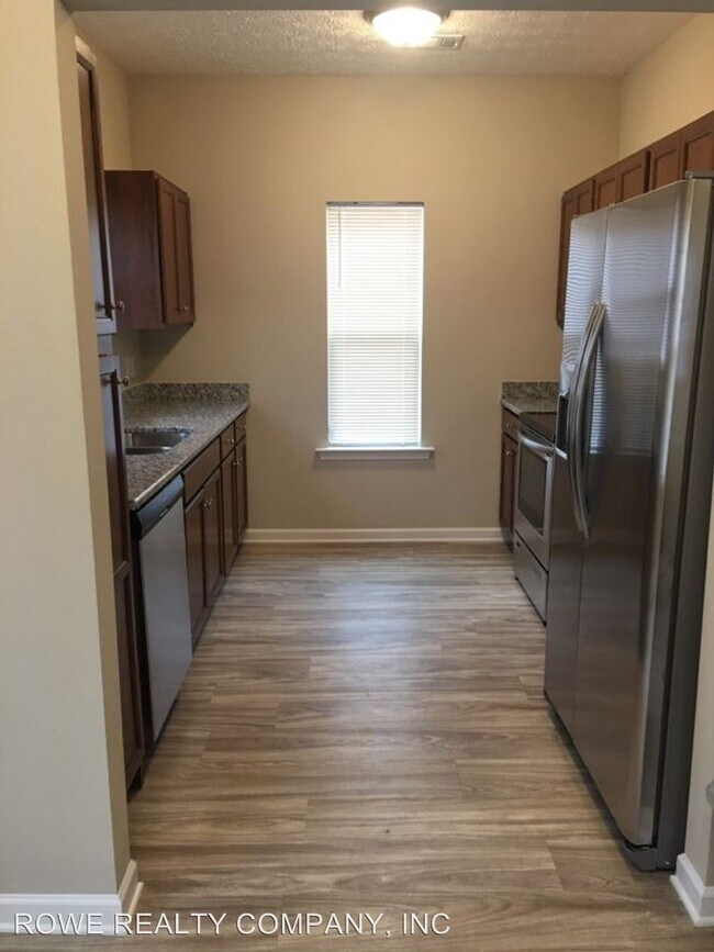 Building Photo - 3 br, 2 bath House - 7007 HUNTER HILL COURT