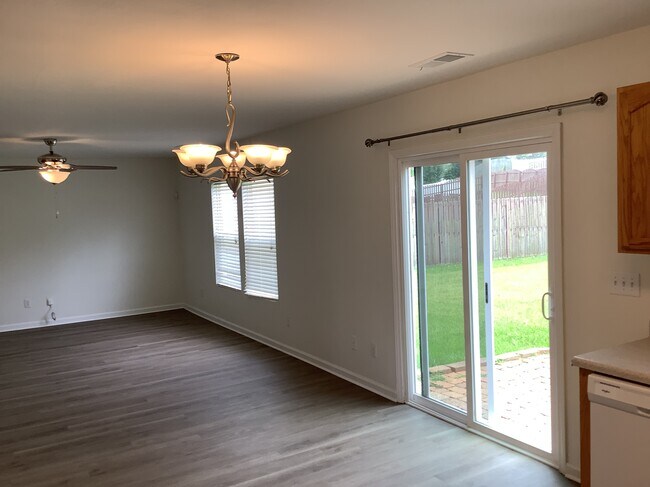 Foto del edificio - 8834 Kirkville Ln