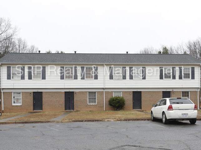 Foto del edificio - 1 Chesterfield Ct