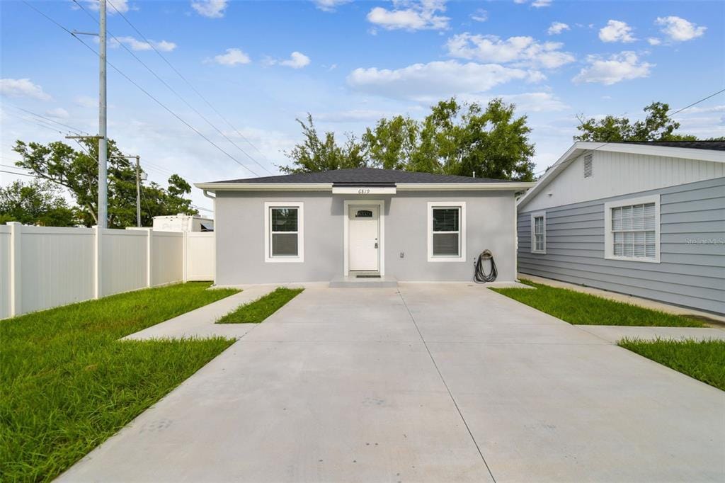 Foto principal - 6819 N Sterling Ave