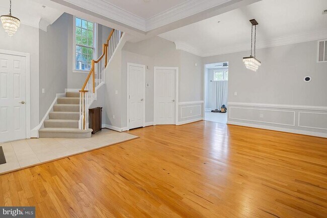 Foto del edificio - 712 Ridgemont Ave