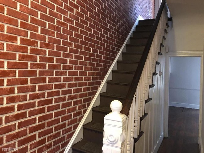 Building Photo - 4 br, 1 bath Townhome - 1518 E Berks St