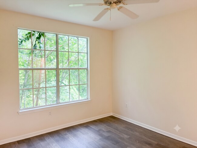 Foto del edificio - 12837 Madison Pointe Cir