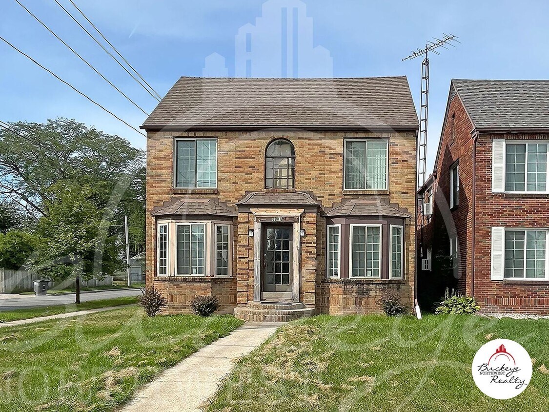 Primary Photo - 3801 Torrance Dr