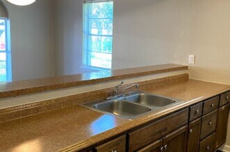 Building Photo - 9325 Kentshire Dr