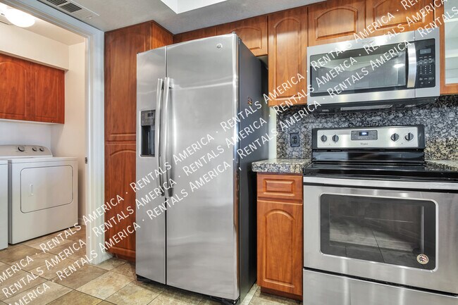 Foto del edificio - 5104 N 32nd St