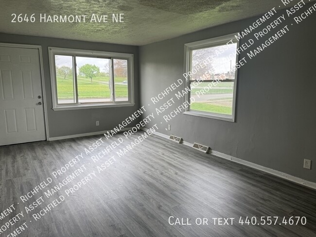 Building Photo - 2646 Harmont Ave NE