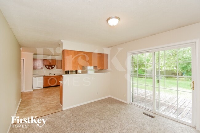 Foto del edificio - 5691 Dobbs Ferry Dr