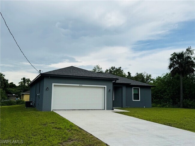 Foto del edificio - 6018 Acorn Cir