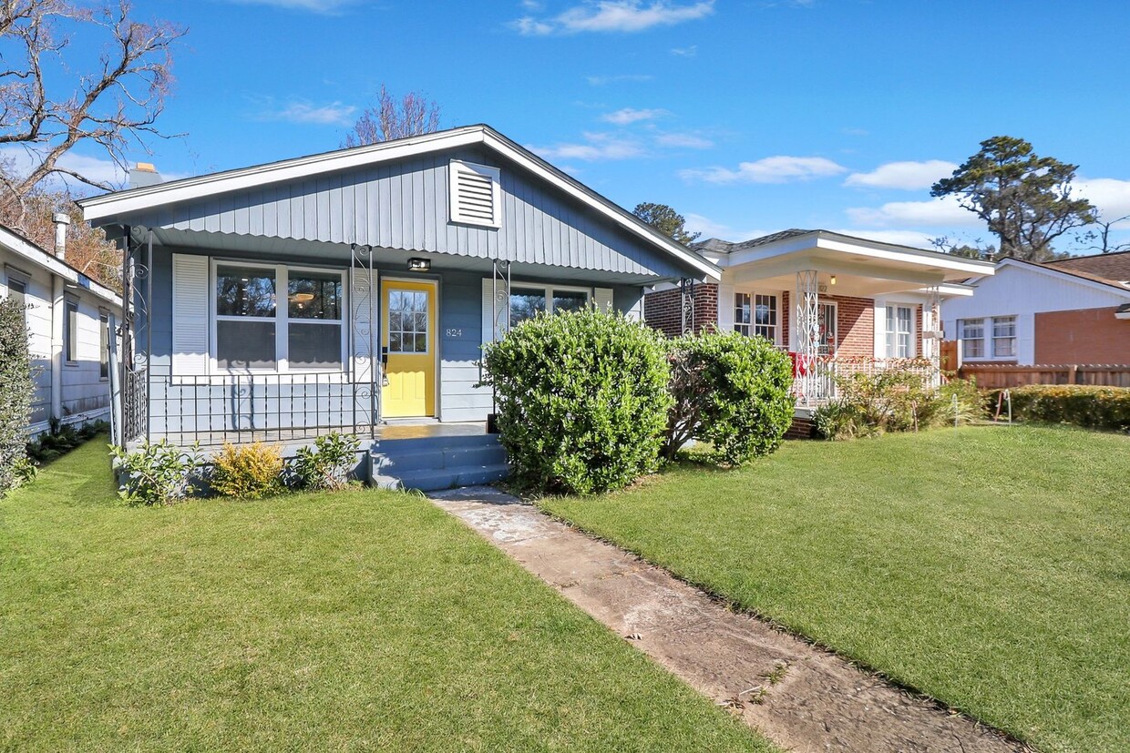 Primary Photo - Adorable Home Located in Cann Park!