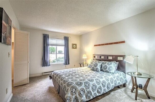 Foto del edificio - 14630 NE 32nd St