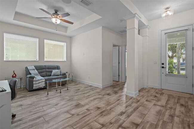 Building Photo - 2515 Portico St