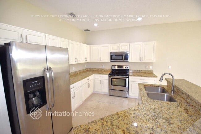 Foto del edificio - 5301 Island Gypsy Dr