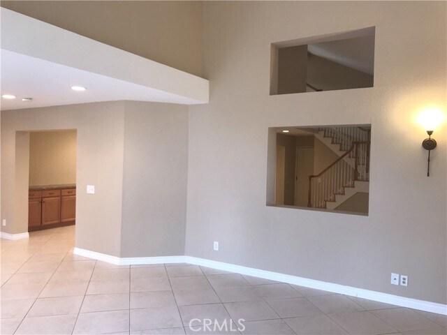 Building Photo - 25096 Sanoria St