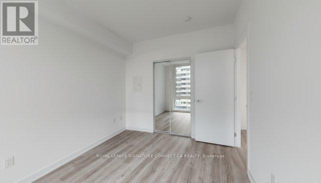 Building Photo - 395 Square One Dr