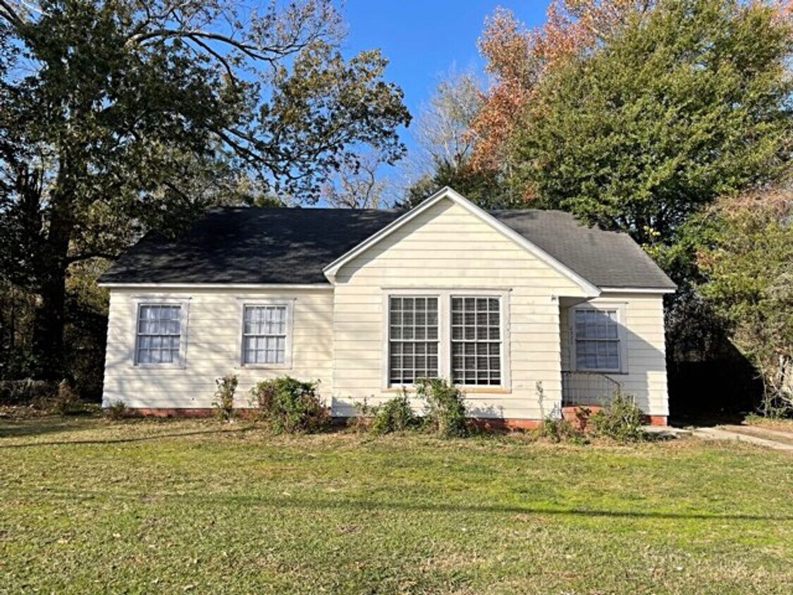 Primary Photo - 2329 W. Lucas Dr., Beaumont TX 77707