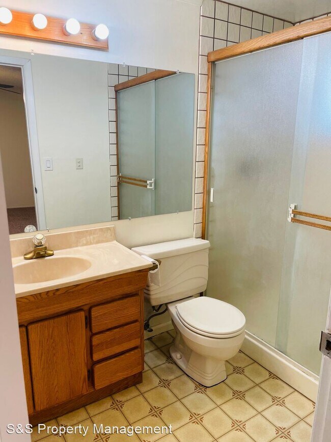 Building Photo - 4 br, 2 bath House - 4940 Dewey Dr.