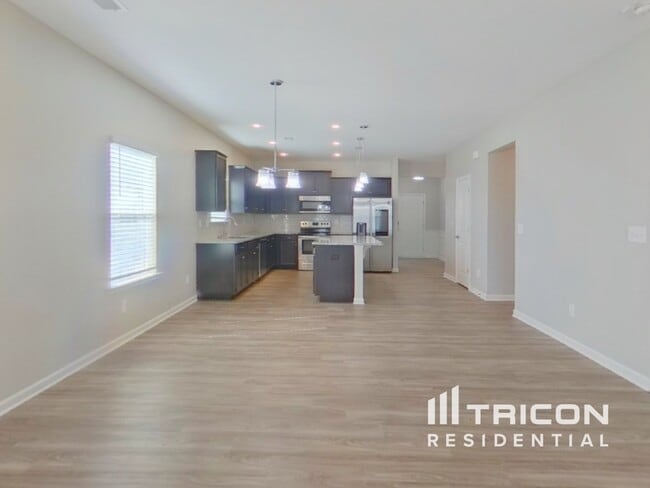 Building Photo - 346 Crandon Rd