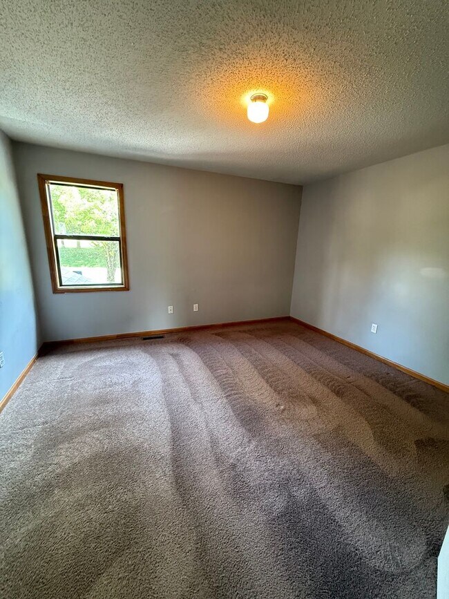 Foto del edificio - South Campus Place Townhome!