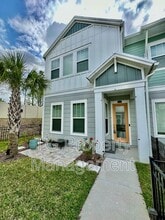 Building Photo - 11477 Surfline Ct