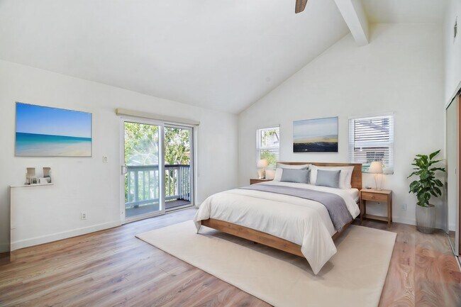 Building Photo - 4957 Vejar Dr