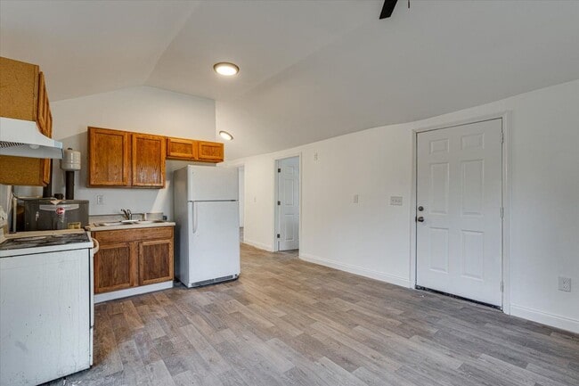 Building Photo - 6110 Walden Ave