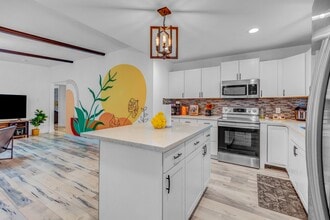 Building Photo - 5918 Lattimer Dr