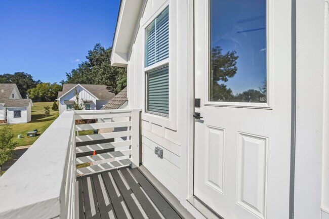 Foto del edificio - 4056 Biltmore Ave