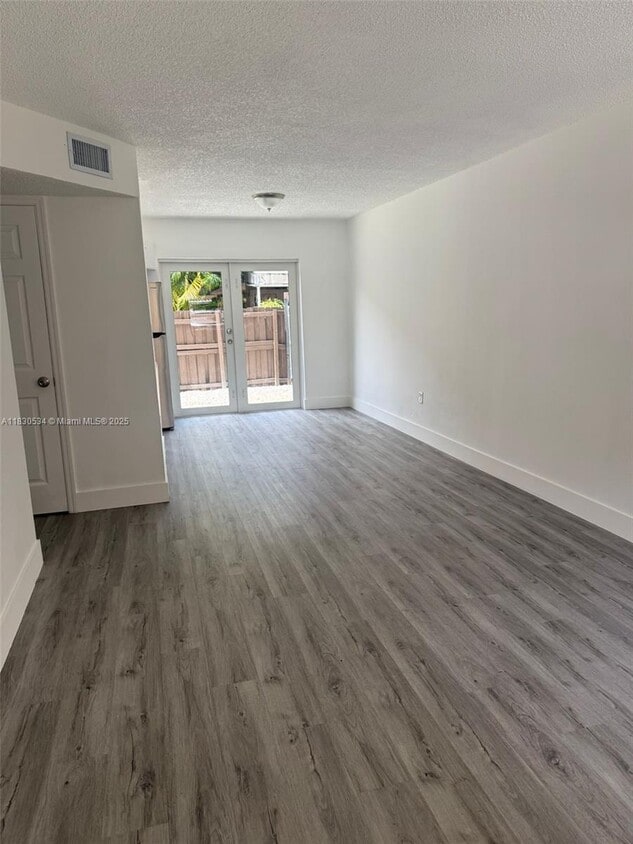 Foto principal - 5441 W 24th Ave