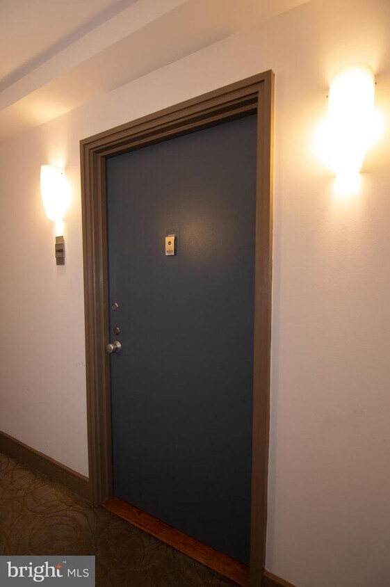 Primary Photo - 490 M St SW