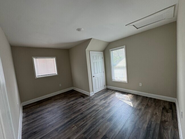 Foto del edificio - 1210 E Whittier St