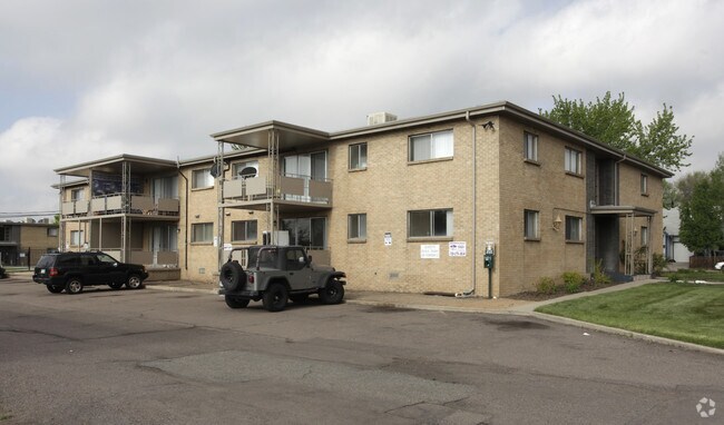 The Enclave at Sloans Apartments Lakewood, CO