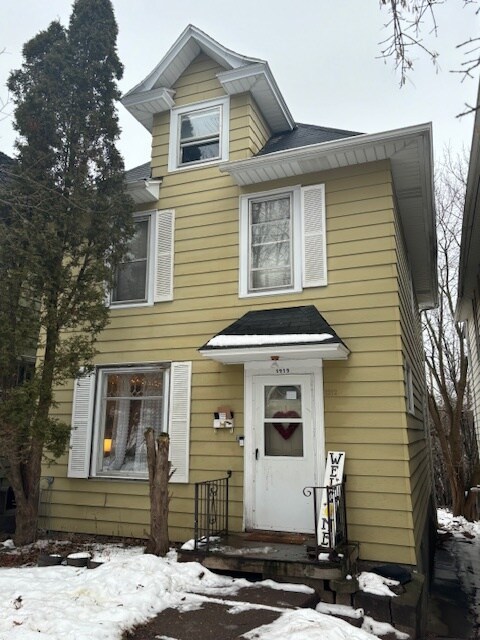 Front - 1212 East 5th Street