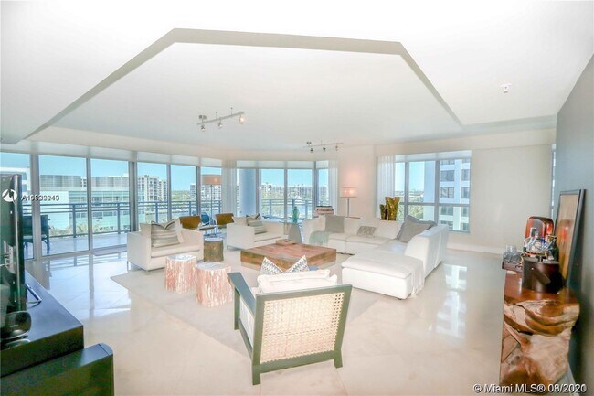 Foto del edificio - 3535 S Ocean Dr
