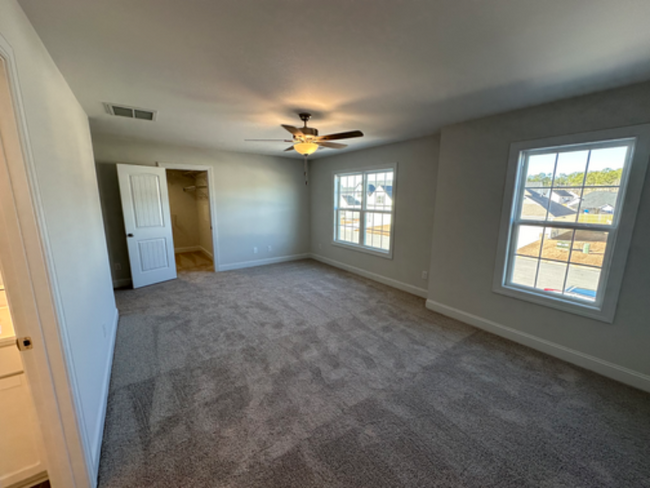 Building Photo - 1012 Bluewater Blvd