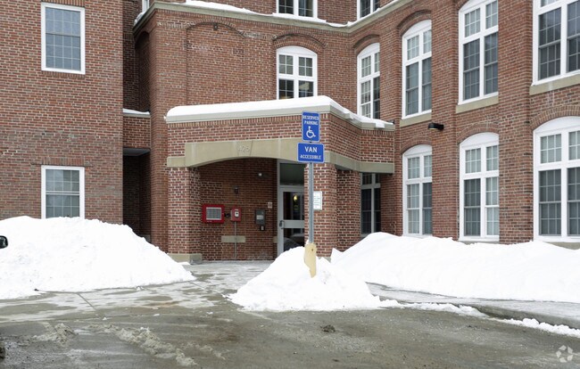 Silver Mill Apartments Manchester Nh Building Photo Silver Mill Apartments