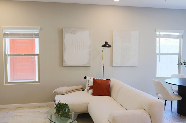 Foto del edificio - 8425 N 22nd Dr