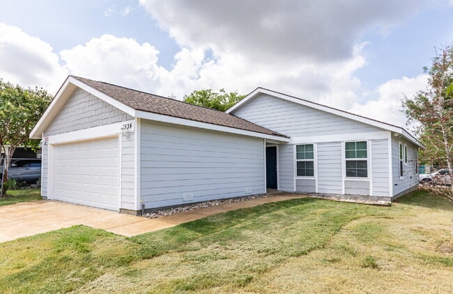 Building Photo - 5534 Painted Horse St