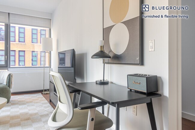 Foto del edificio - 435 W 31st St
