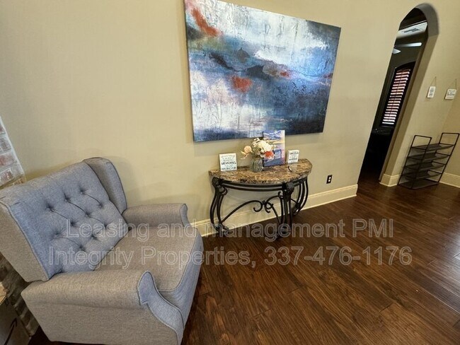 Foto del edificio - 330 Dunvegan Ct