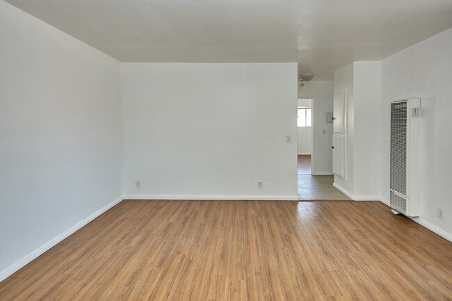 Foto del edificio - 433 Cottage Home St