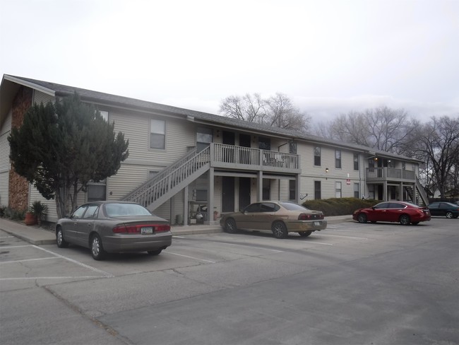 Building Photo - 849 Sunset Ave