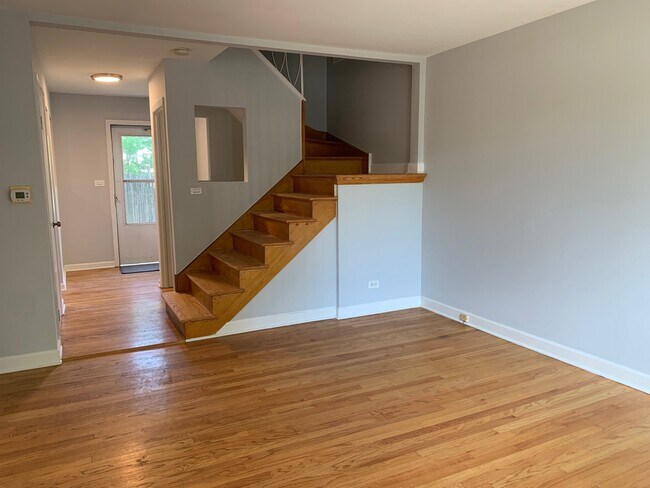 Building Photo - 810 Skokie Blvd