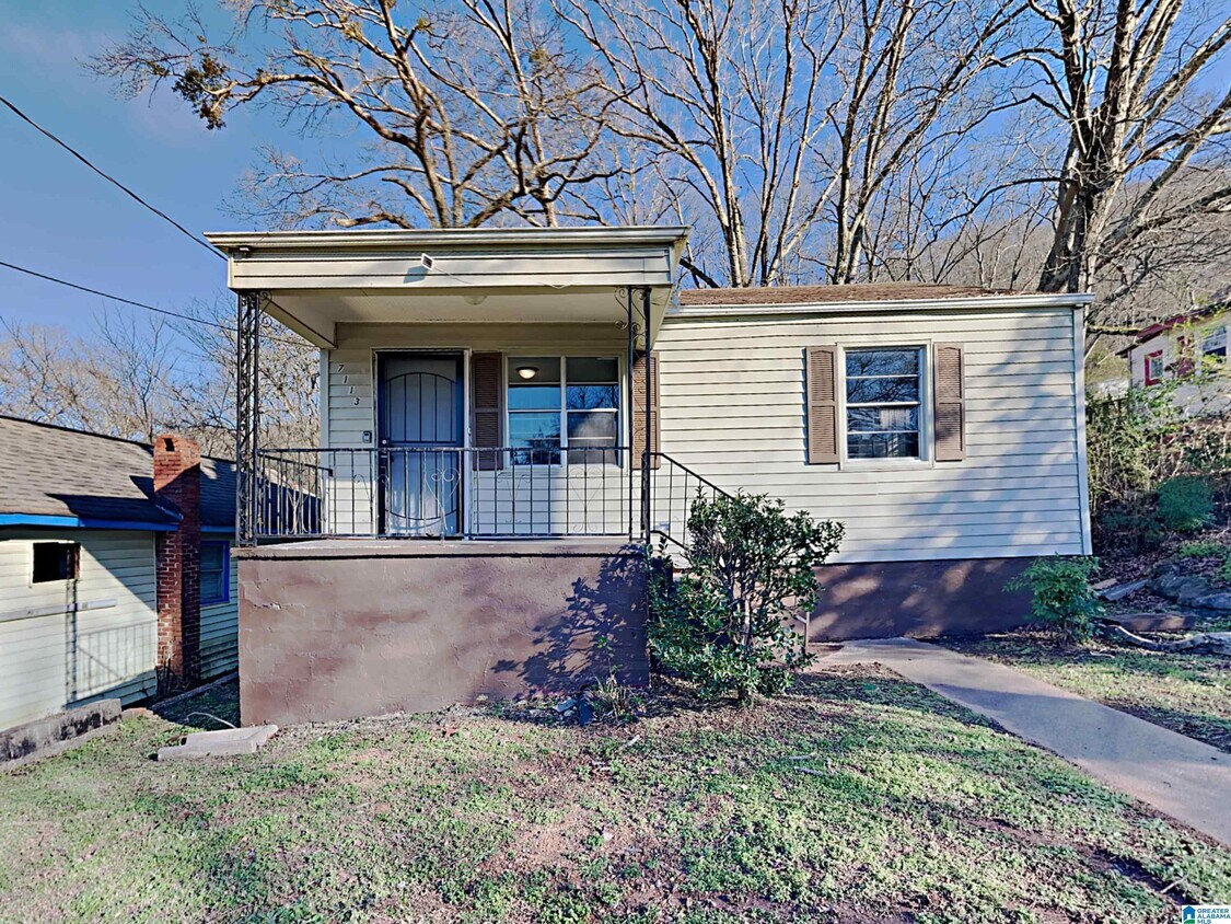 Primary Photo - 7113 Oporto Ave