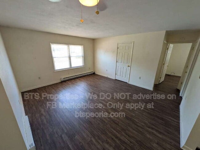 Building Photo - 5917 W Plank Rd