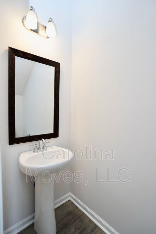 Building Photo - 133 Clingstone Trl