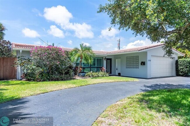 Foto del edificio - 1598 NE 48th Ct