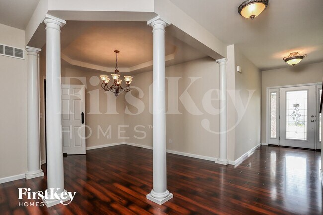 Building Photo - 324 Calvert Pl