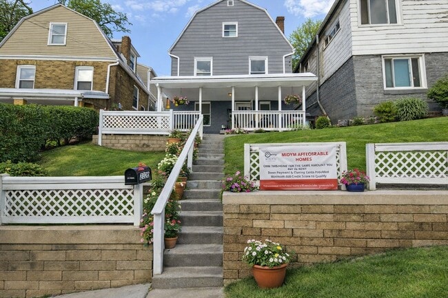 Building Photo - 2323 Patterson Ave