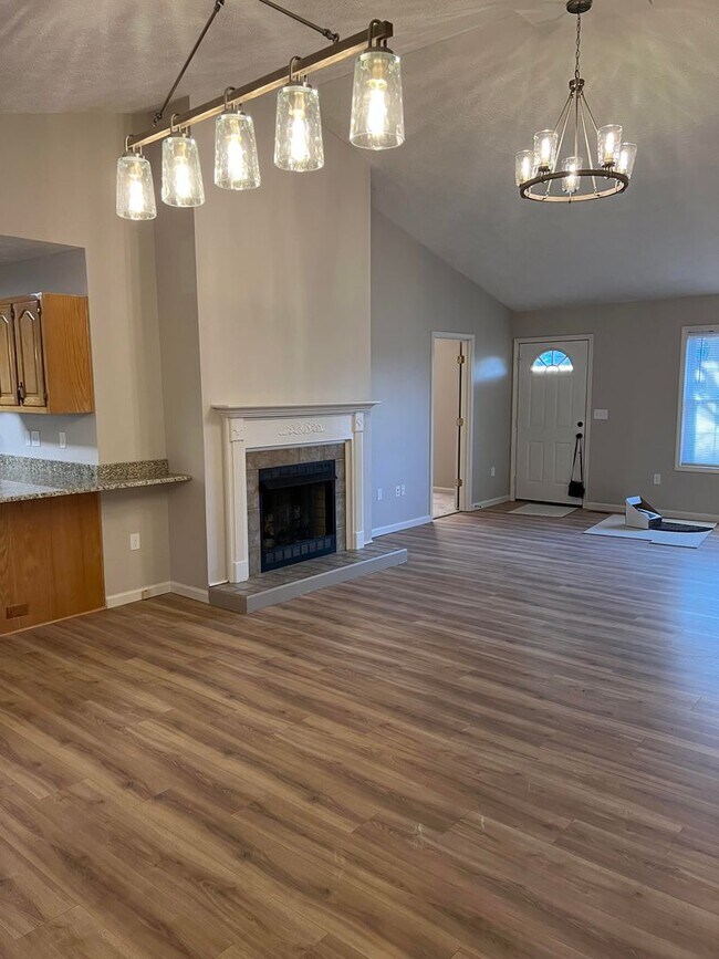 Foto del edificio - 392 Southridge Cir